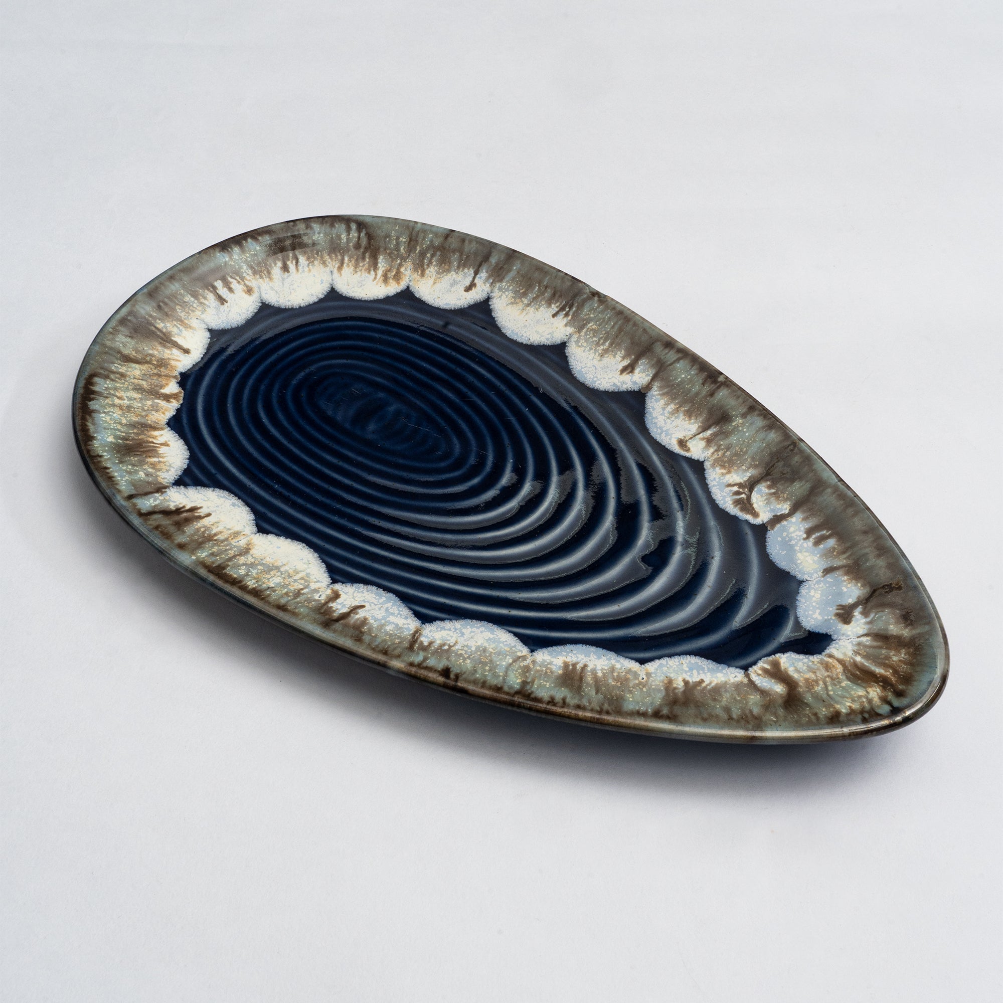 Decokrafts Blue Oyster Snack Oval Platter