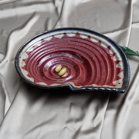 Decokrafts Red Spiral Shell Serving Shell Platter