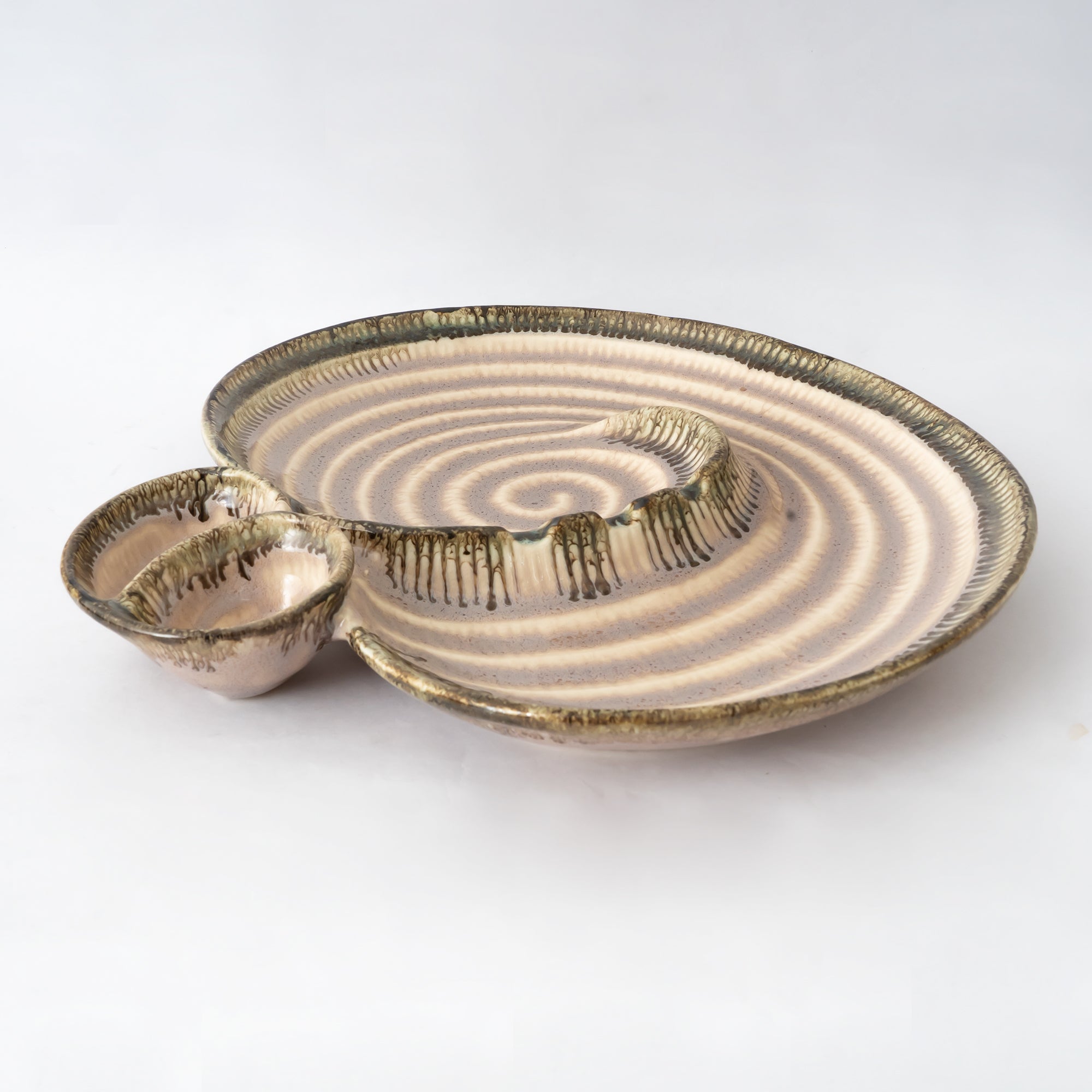 Decokrafts Swirly Shell Chip & Dip Platter